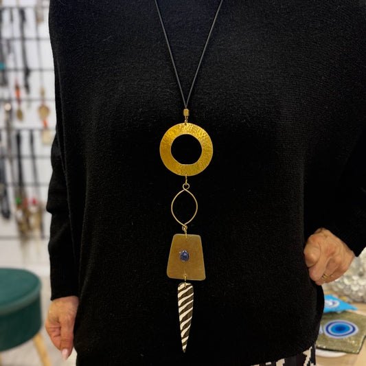 Colar Quenia, Circulo em Chapa, Miçaga Azul Escuro