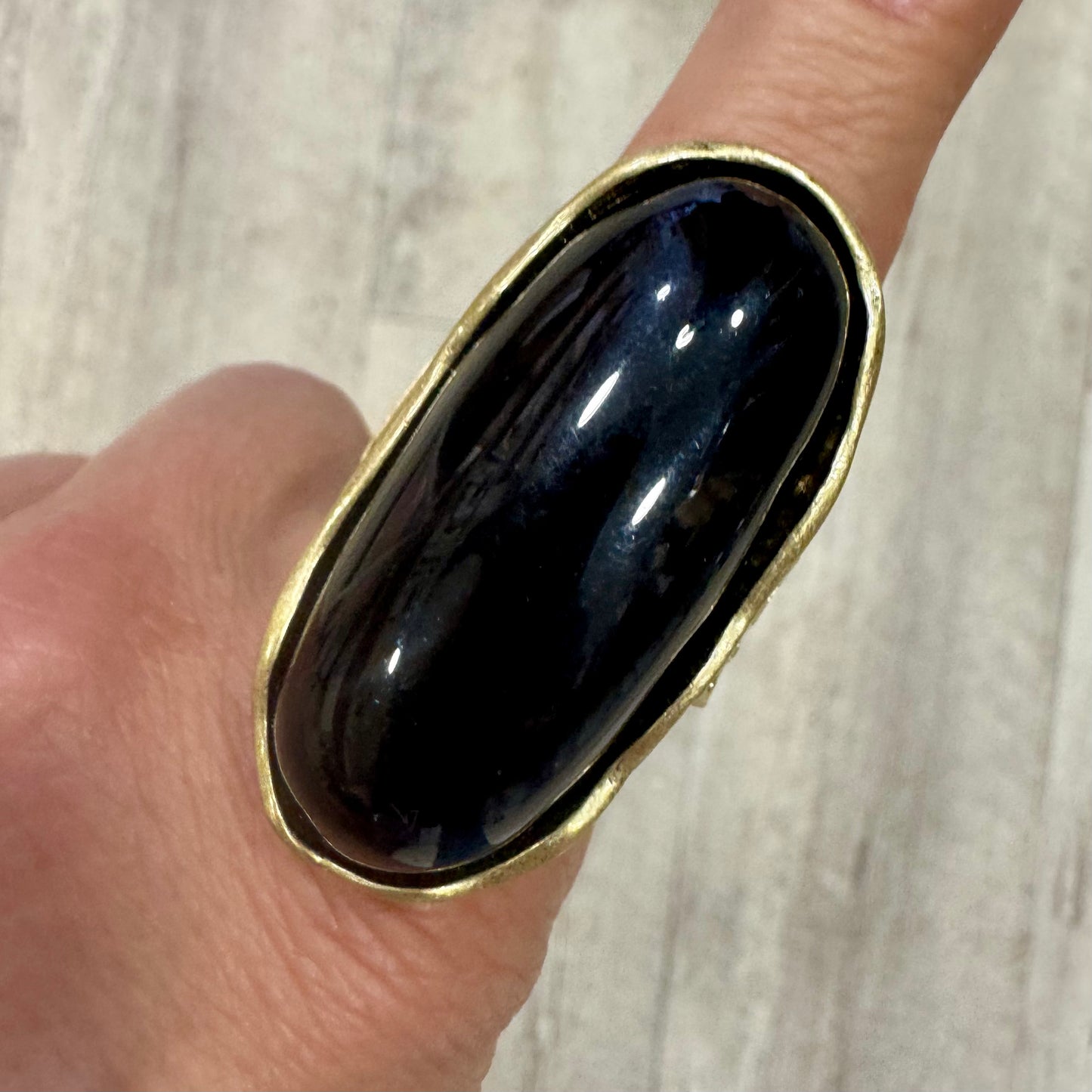 Anel Gigante Regulável Oval Pedra - Preto