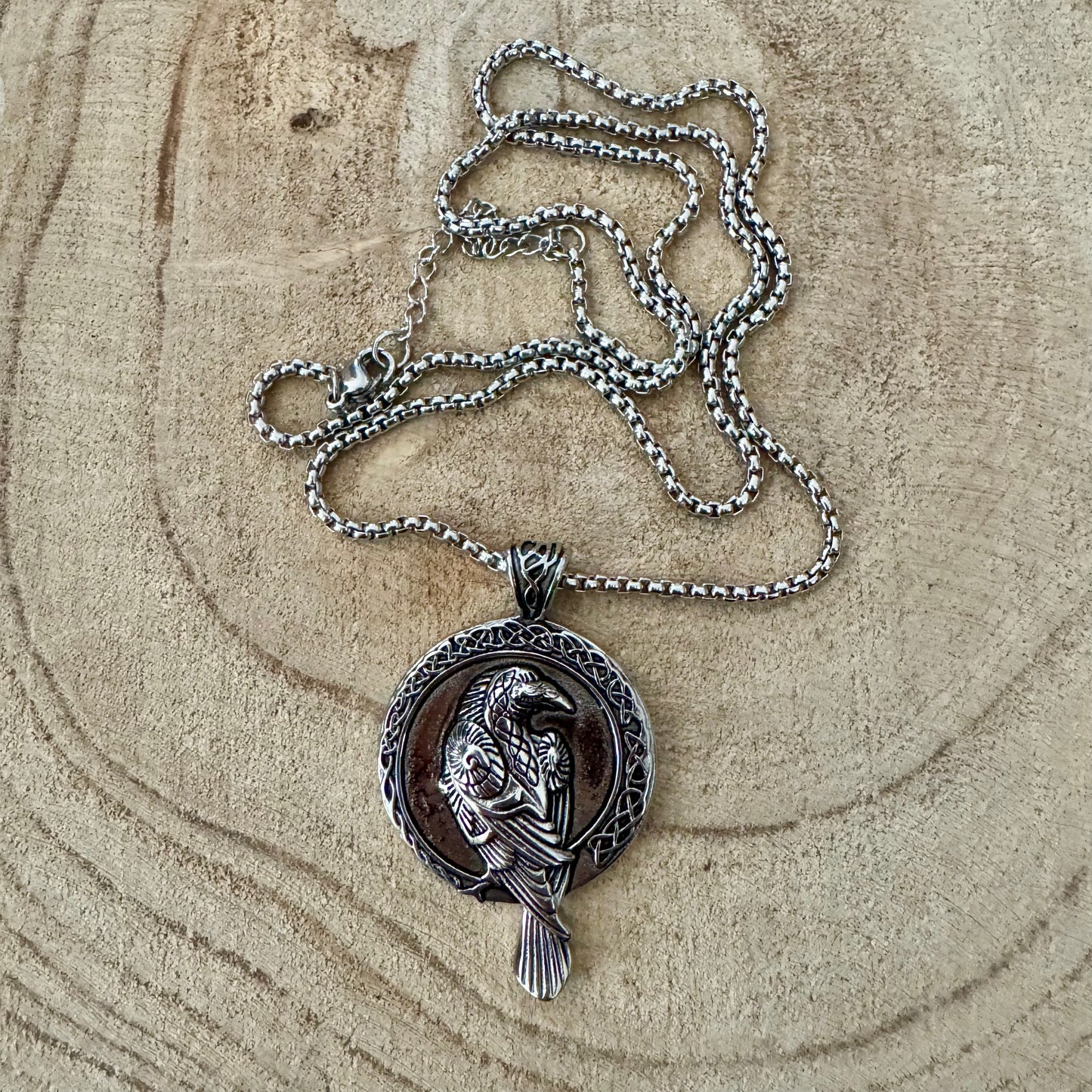 Pendente Homem Prateado - Corvo