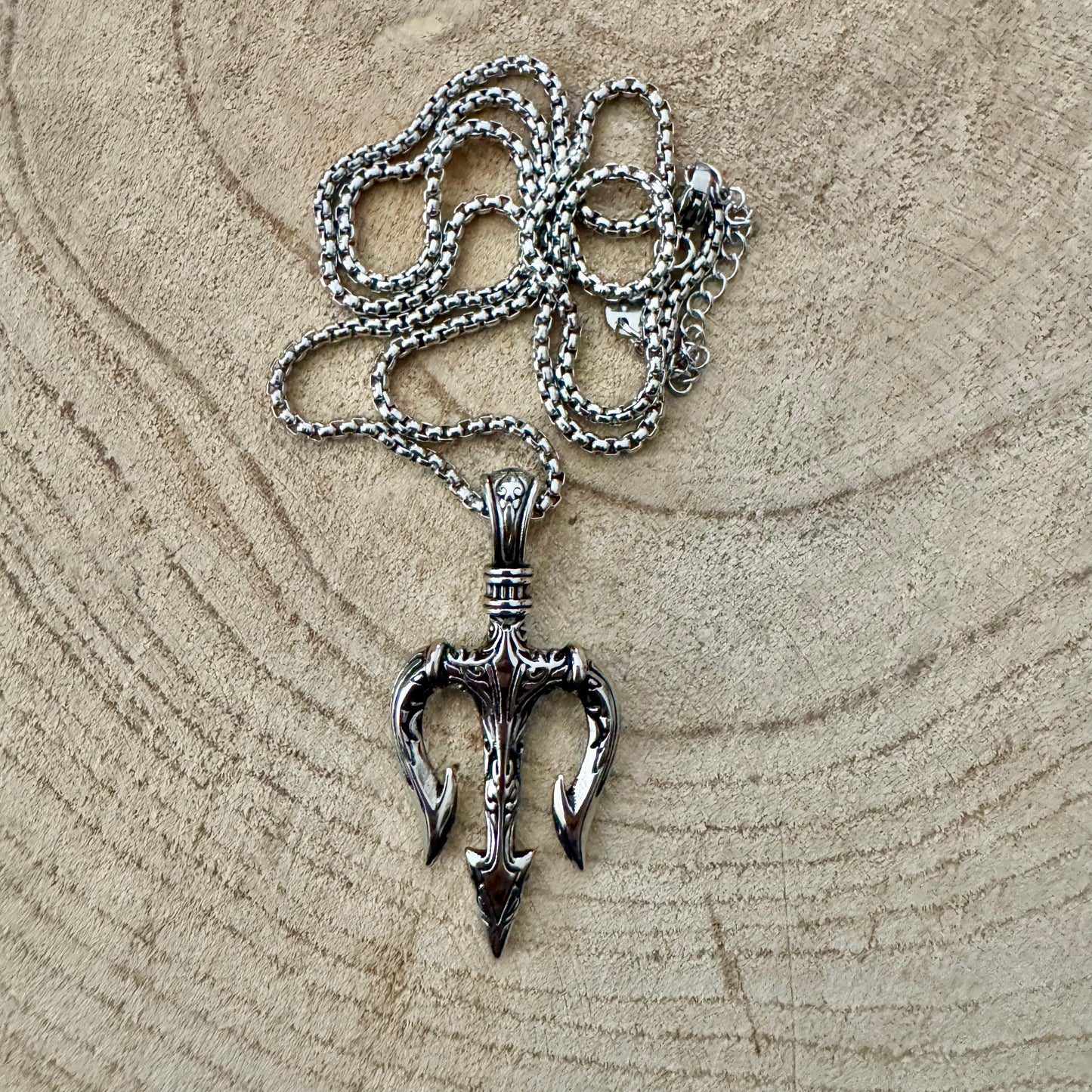 Pendente Homem Prateado - Tridente Poseidon