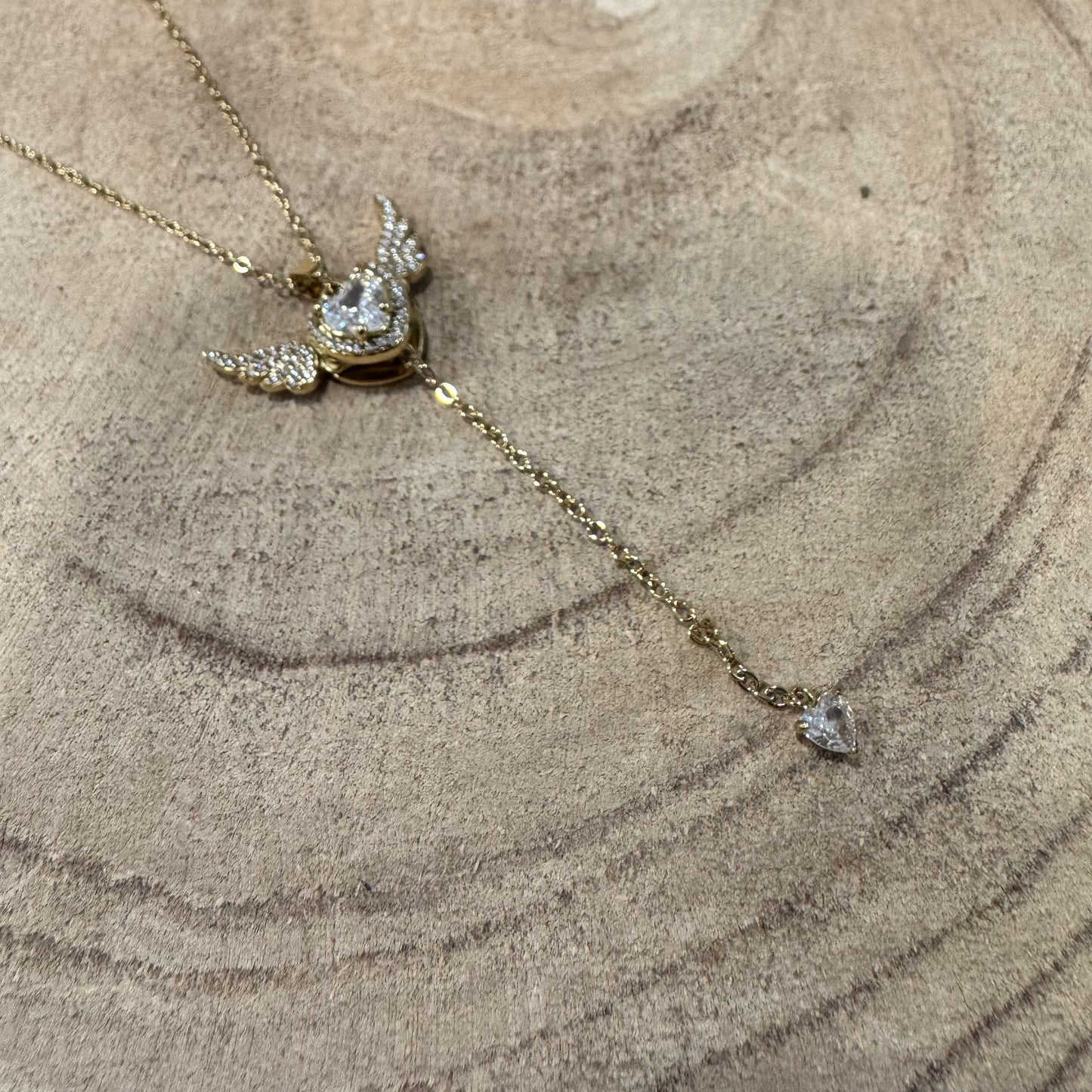 Fio Brilhantes Asas que Batem Dourado