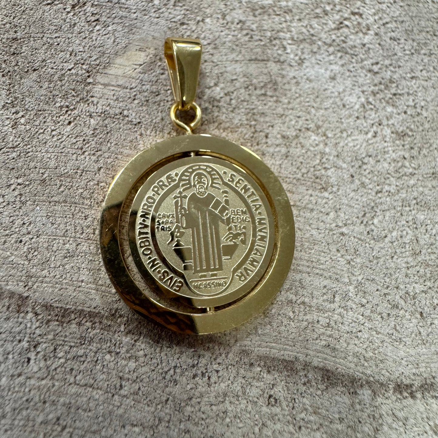 Medalha São Bento Rotativa Dourada