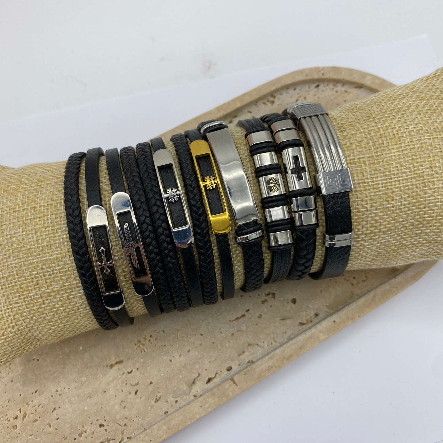 Pulseira Homem Multiplas Pele Assas