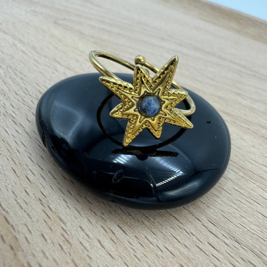 Anel Estrela Com Pedra Sodalite Azul Dourado Inox