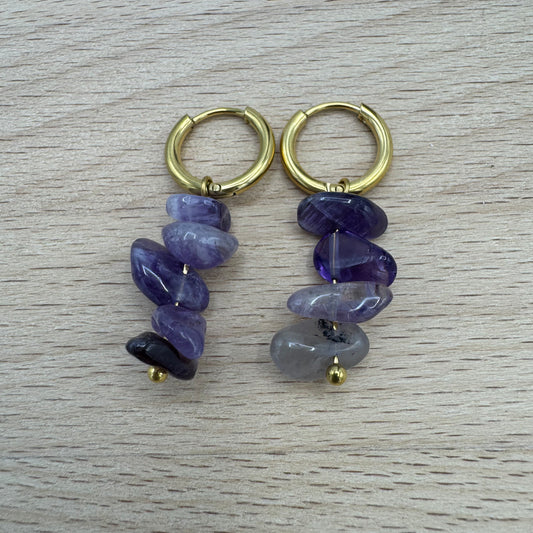 Brincos Argolas com Pedra Cascalho Ametista Dourado