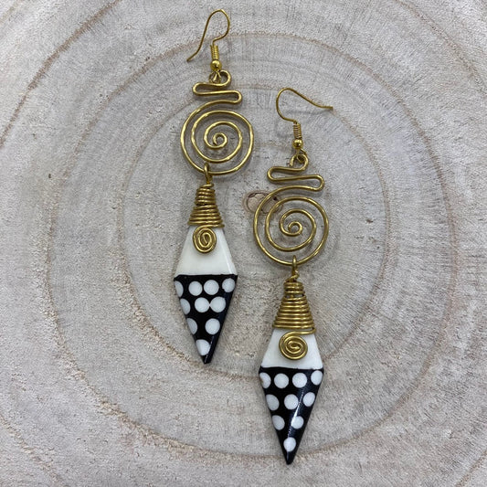 Brincos Quenia, Geometricos, Espirais com Diamantes Pontilhados