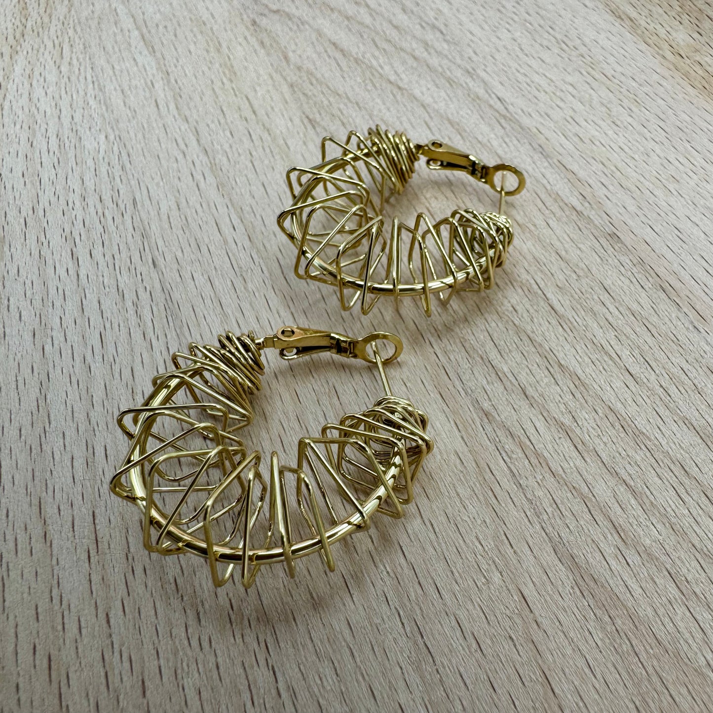 Brincos Argolas Rendilhadas Dourado