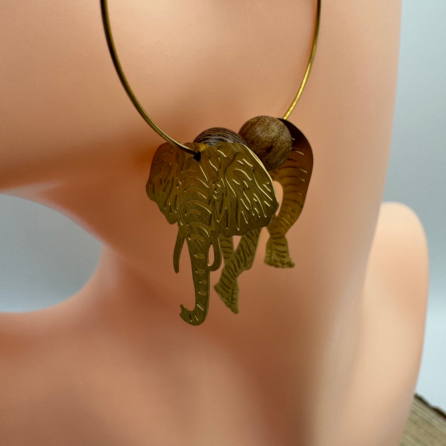 Brincos Elefante Camadas Dourado