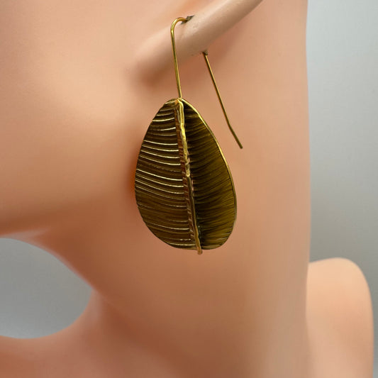 Brincos Semente 3D Dourado