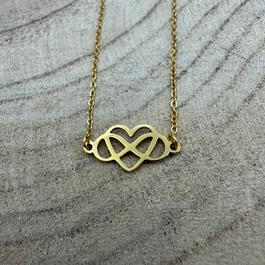 Fio Infinito e Coração Recortados Dourado