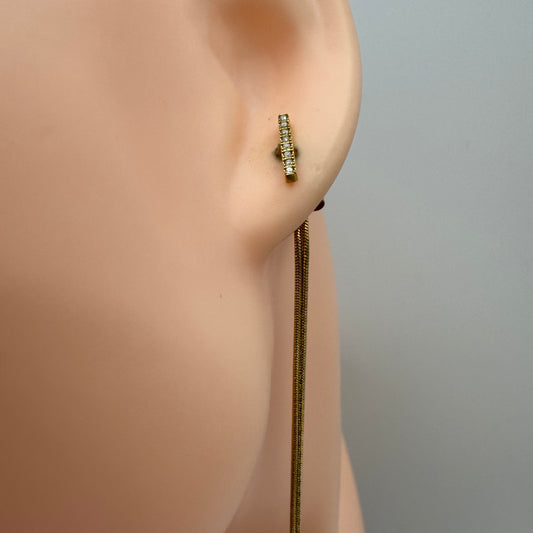 Brincos Risco de Brilhantes com Fios Pendentes Dourado