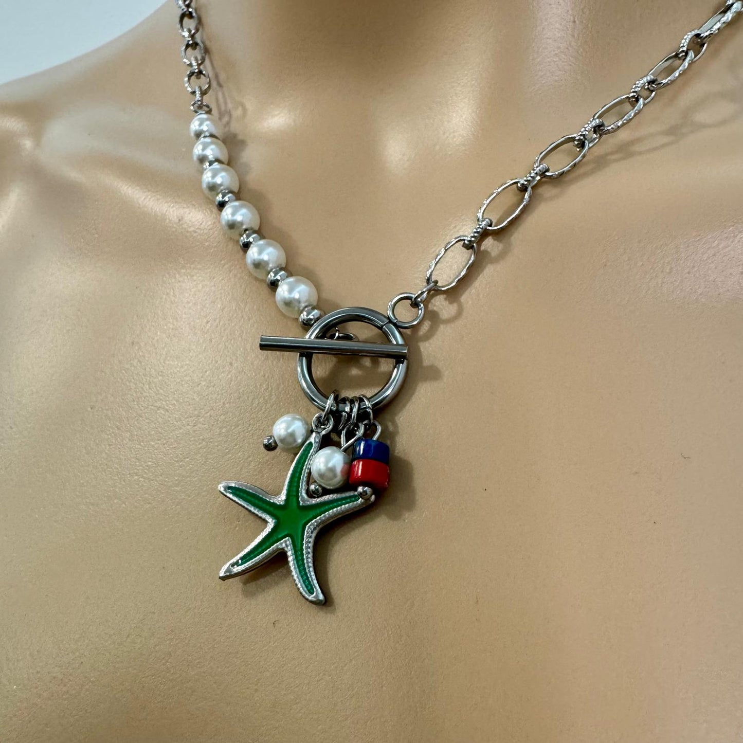 Fio Pérolas com Estrela Verde