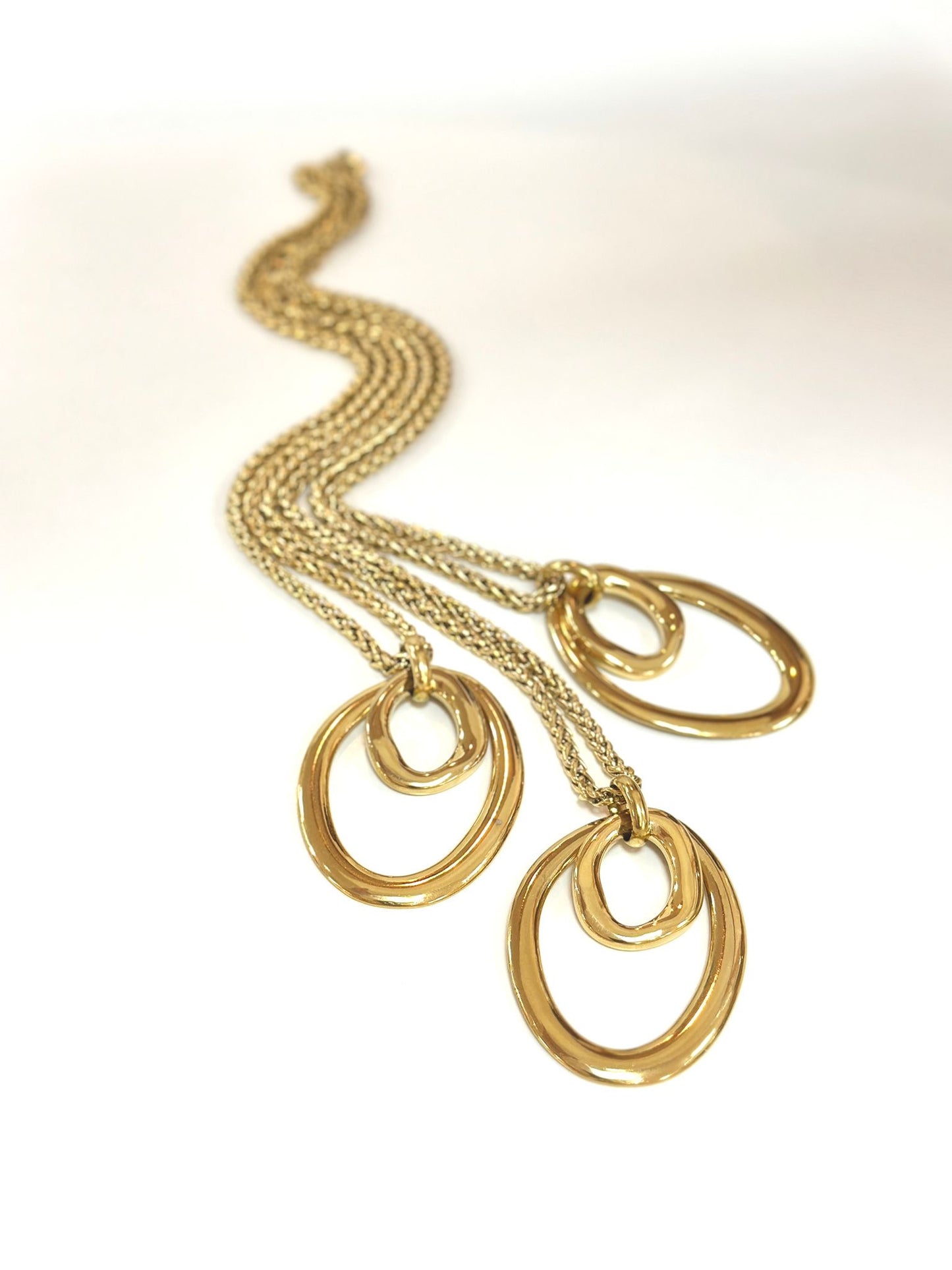 Colar Dourado Grosso Com 2 Argolas Tortas